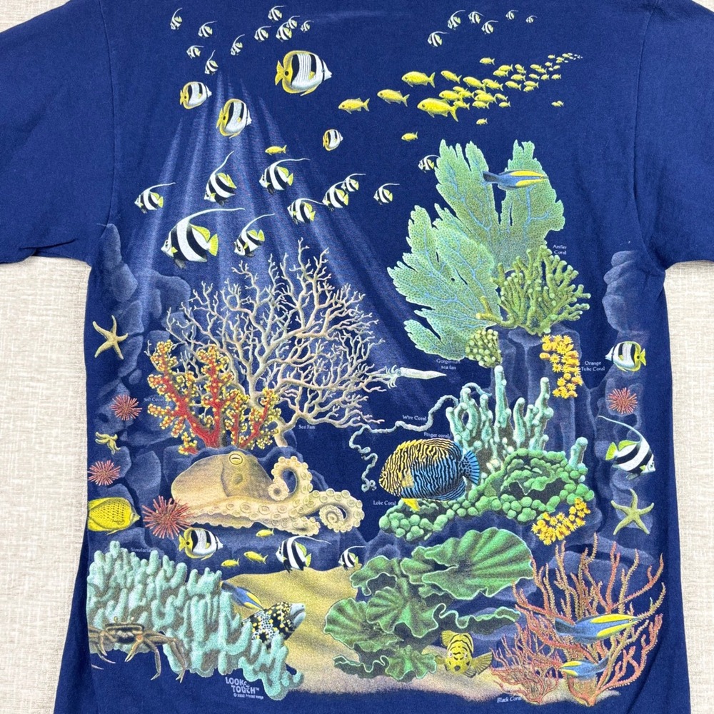 Vintage 2002 Ocean Journey Coral Reef Fish All Over Print T-Shirt Navy Blue M - Picture 6 of 10
